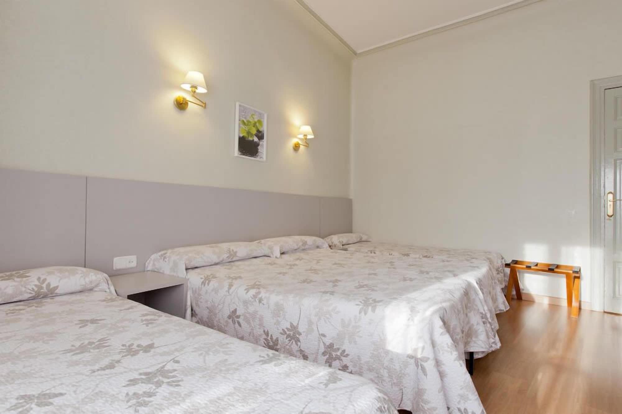 Hostal Andorra 马德里 外观 照片